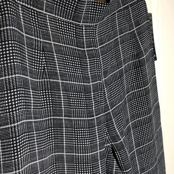 MASSINI Casual Dress Crop Pants - Picture 2 of 9